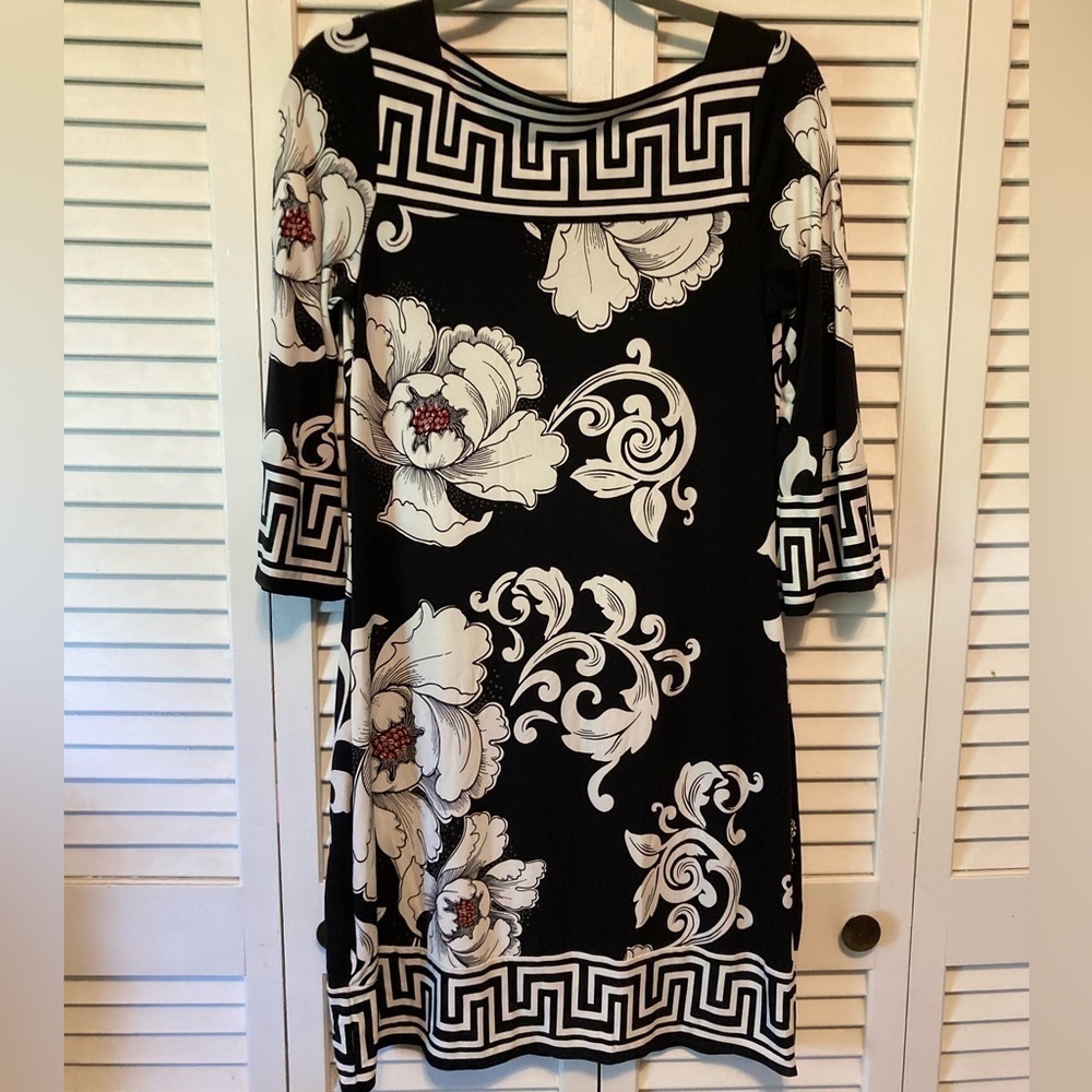 White House Black Market Black White Floral Sheath Versatile Mini Dress Small